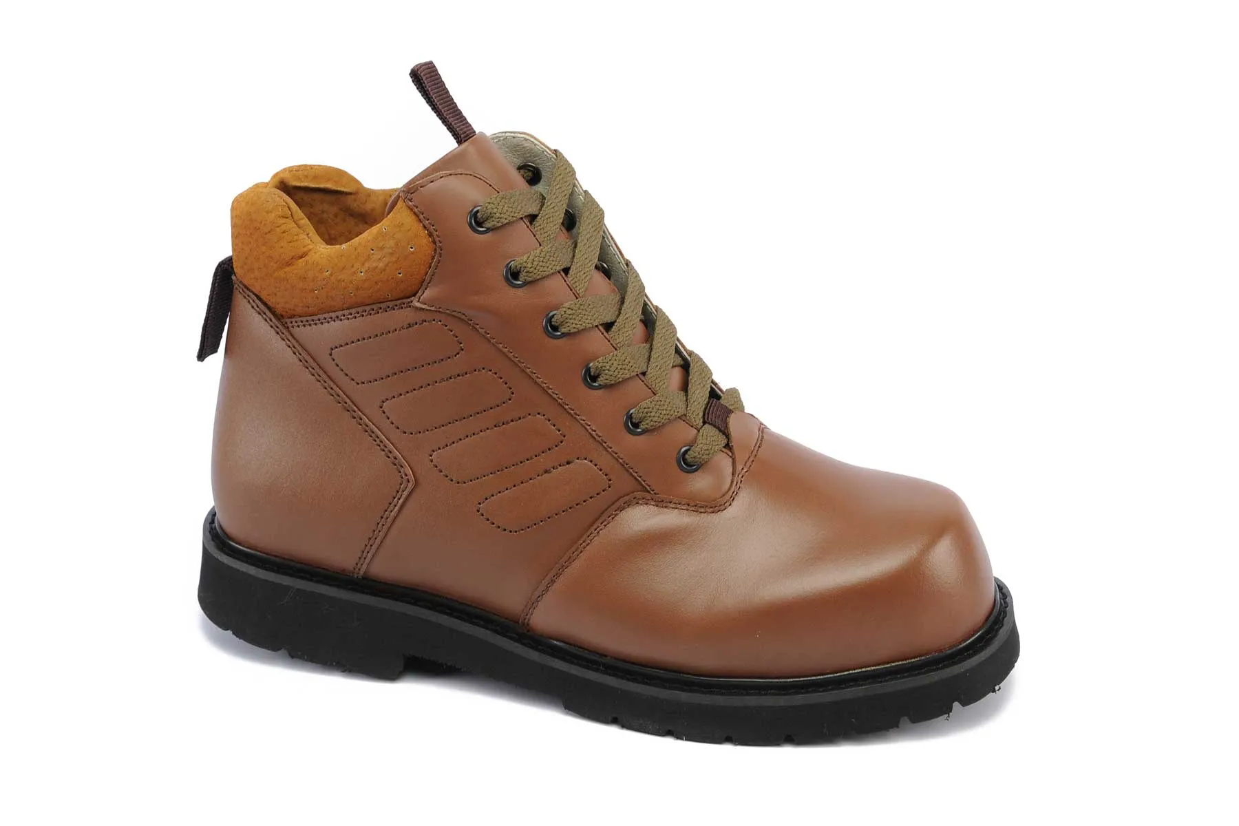 9951 Extra-Depth Chukka Boots::Tan