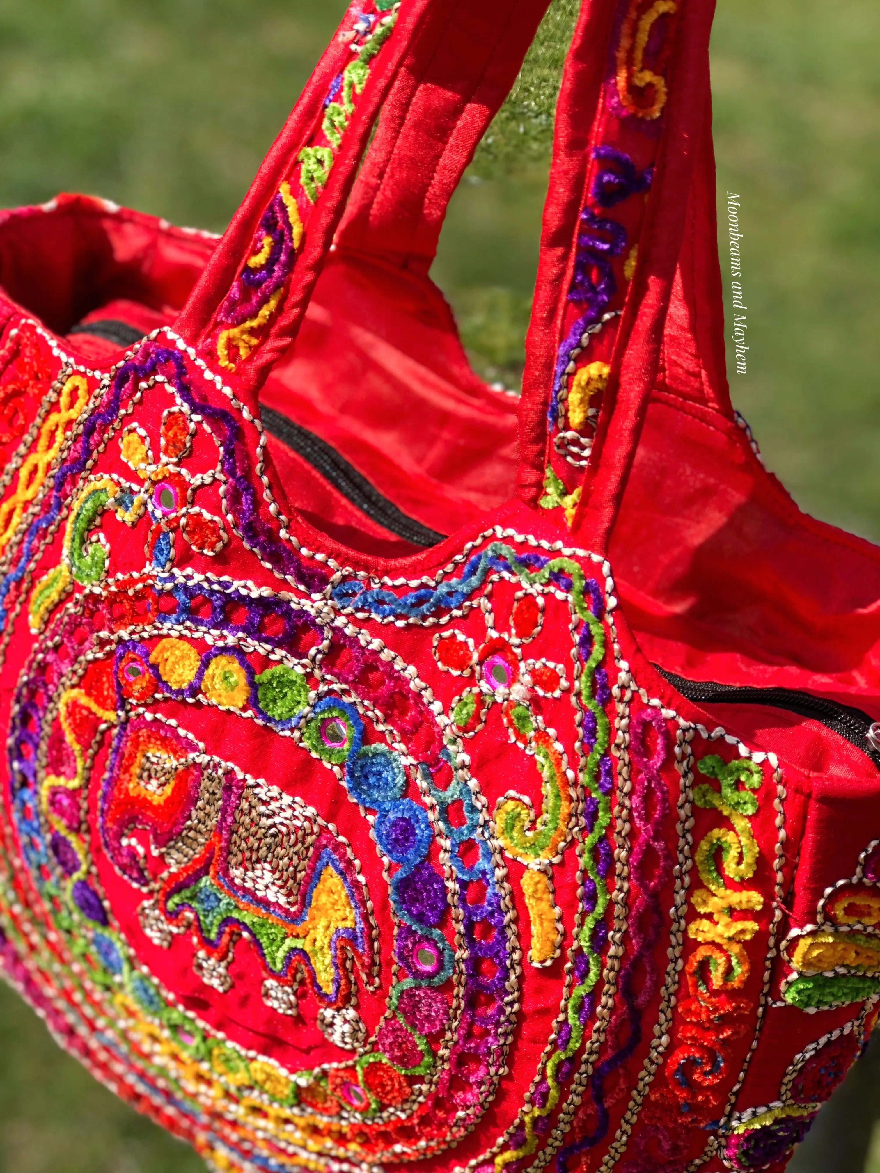 DELICIOUS RED SHAMBALA BOHEMIAN SHOULDER BAG