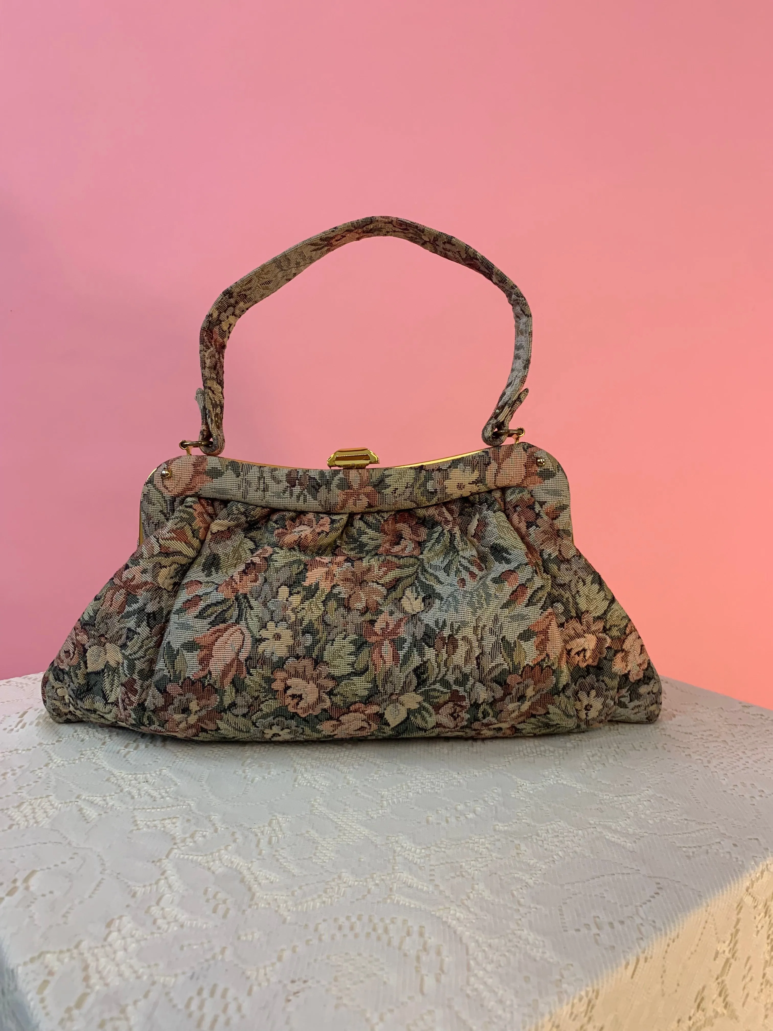 Floral tapestry kislock bag