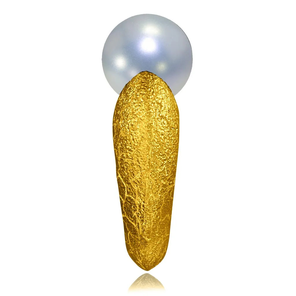 Gold Ring with White Pearl