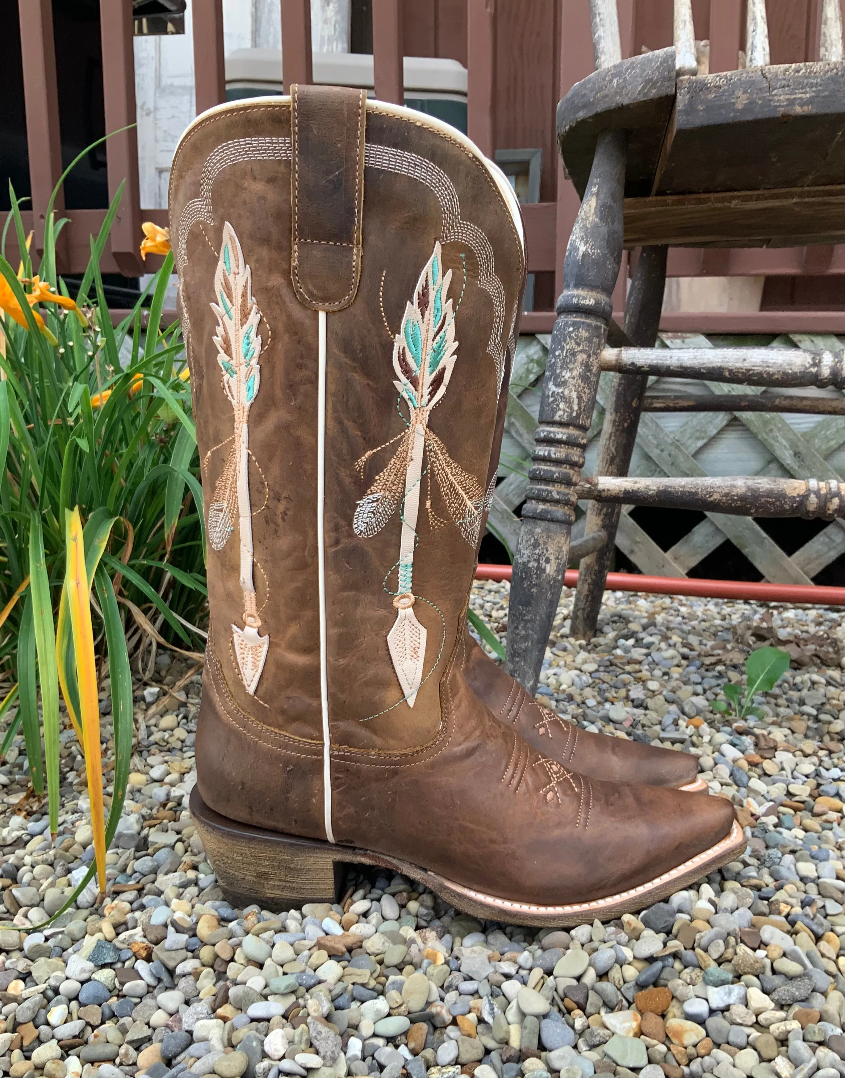 Roper Women's Arrow Feather Wide Calf Snip Toe Cowgirl Boot 8128-8460