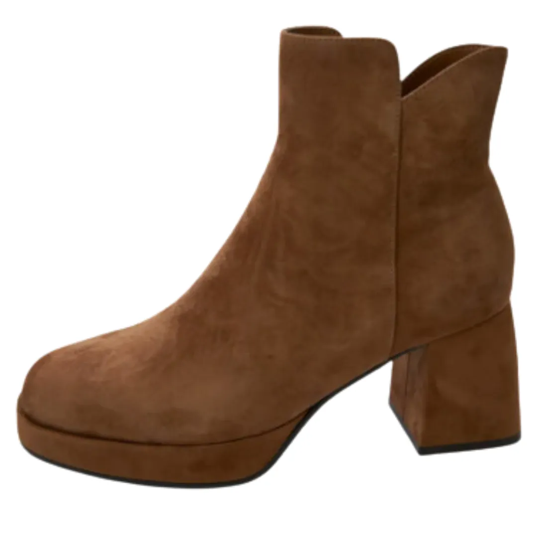 Vaneli Valse Bootie